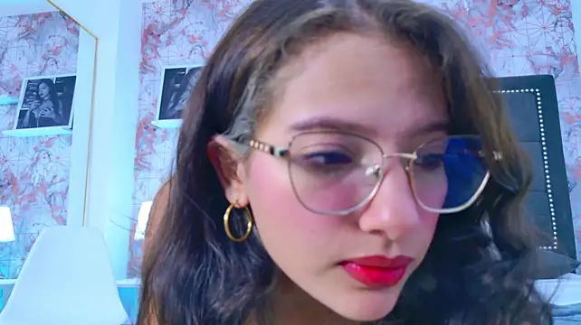 Angelique_Angell - foam show on my tits🍒