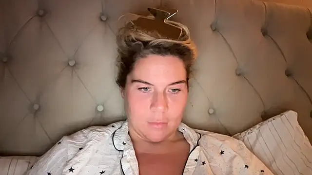 Erincheshire - SPIN WHEEL. VAGINA ON WHEEL XX