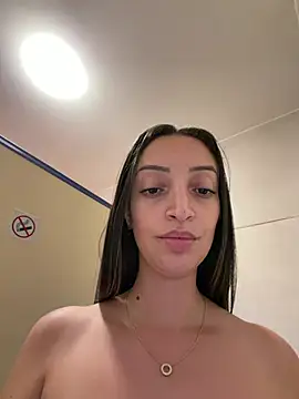 BelleLouiseVp - All naked fit You :onbed::behind: