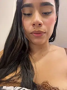 Sara-Castillo - 💦BIG SQUIRT IN THE DRESSING ROOM 💦💦💦