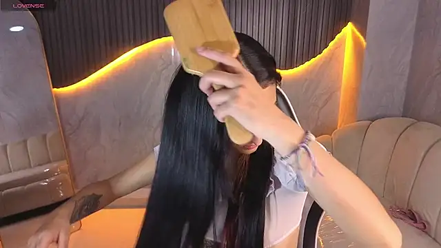 Tifany_Tx - 🎯Rub her pussy faster