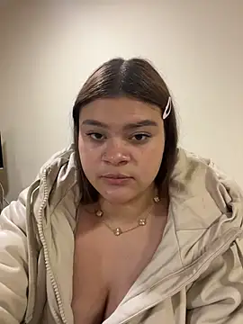 Thara_Fresneda_ - Oil in my ass
