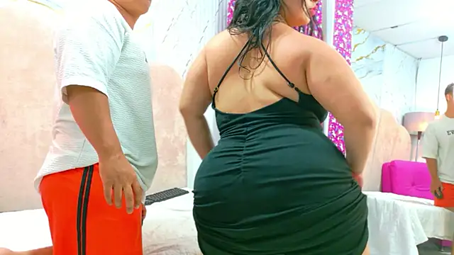 ParejaCurvy20 - sucking cock + oil on the tits 😋💦🥵