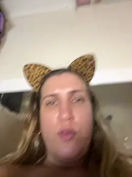 Bia_sexynovaes - Bia mete de ladinho com plug no 👌