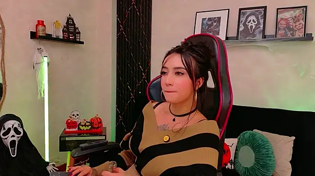 EmmyEvans1 - How sexy you are 🔥