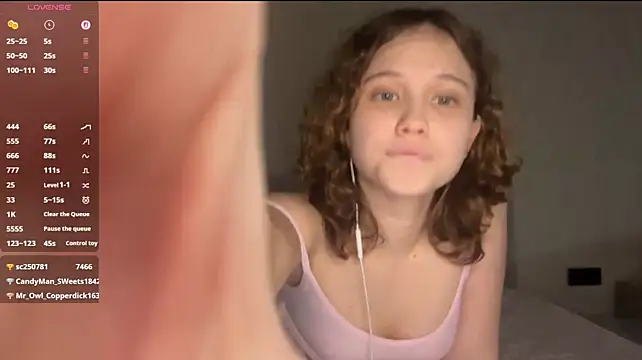 VivianLady - Naked bottom of boobies + make top wet
