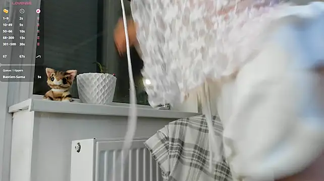 Crystal_lilith - suck dildo look at u