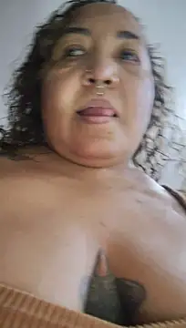CurvyHeat - From ass to mouth