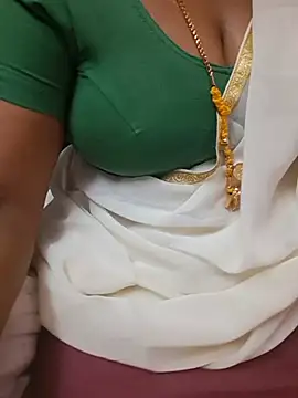 Tamil_Ammani - Boobs show😜😜😝🥰🔥🔥🔥