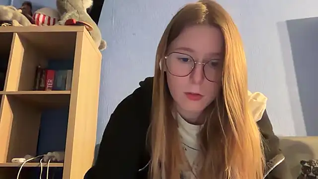 Thepretiestgirlhere - asshole flash