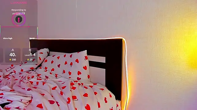 Lexxxxxxi - spank ass