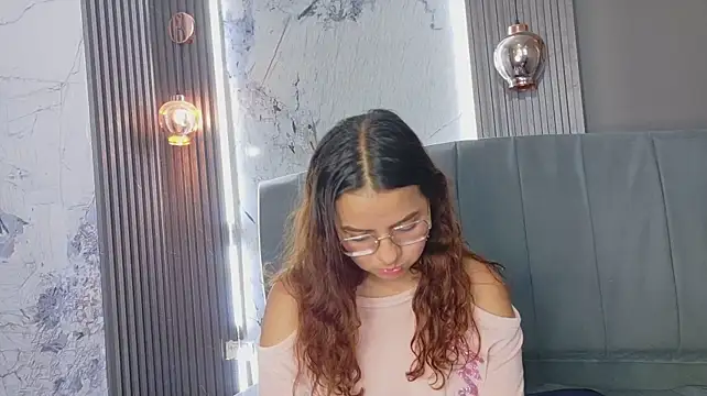 Angeles_azul - Flash pussy +close up