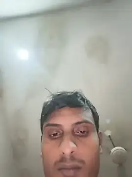 Priyadiwani - Cume in face public