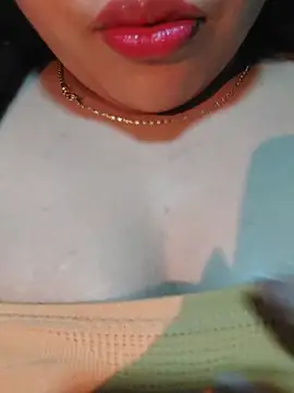 Elinaax - off bra🤫🔥😉