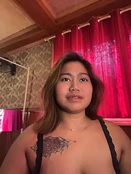 Vien_pussy69 - RIDING DILDO IN DOGGY POSE