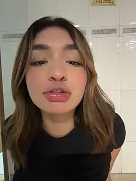 Jenn_fit - MY FRIEND TOUCHES MY BREASTS