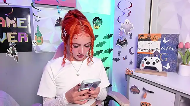AdelaineBest - Spank Ass x4