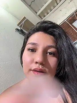 Emily_Gomezz - Ride dildo in ass