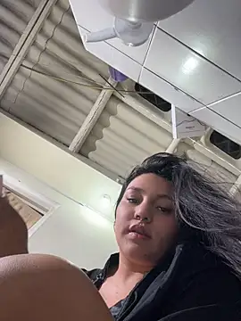 Emily_Gomezz - Ride dildo in ass