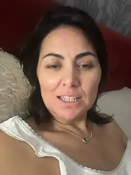 Emma_roqueen - Single Queen looking a faithful slave
