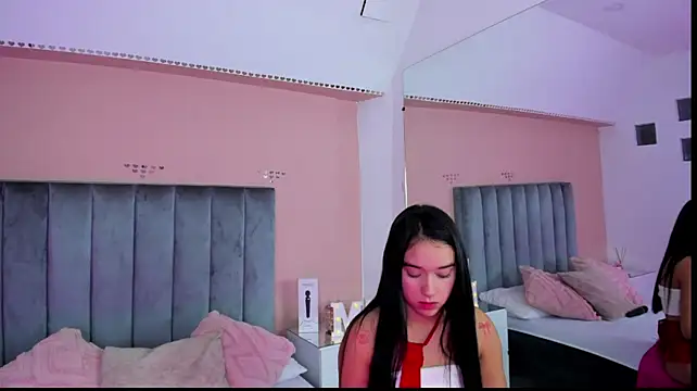 MiaPortmass_ - King of My Room 😏