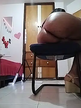 Diamondd_sexy - to stimulate my vagina with a dildo