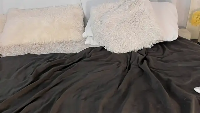Cami_cruzz - Show Boobd and Fingers in Pussy 🥵🥵