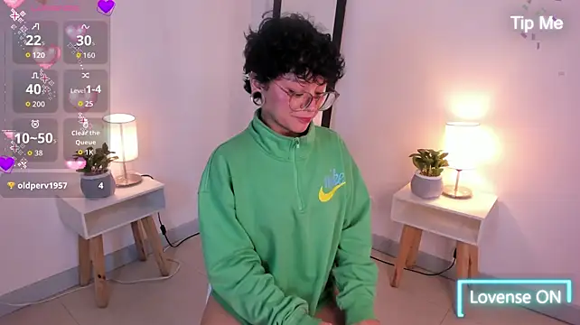 Jenn_cg - Ice on my tits and control me x 1 min