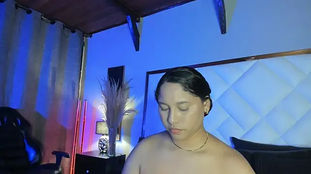 EmiliWilliams - show tits 🍒🍒