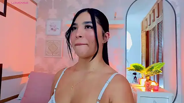 CharlotteGraay - 🪔Oil boobs or ass🪔