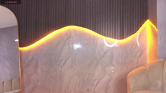 Tifany_Tx - 🎯Rub her pussy faster