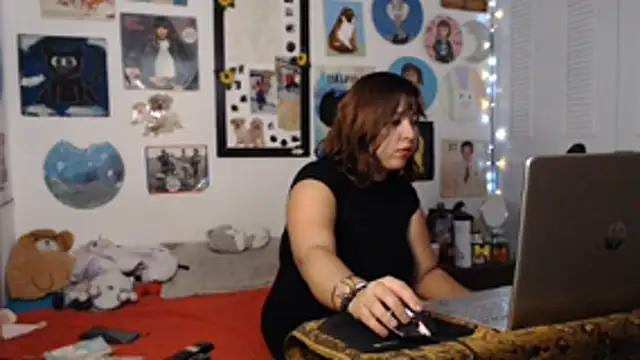 Soynanabela28 - SHOW BOOBS, SPIT AND OIL