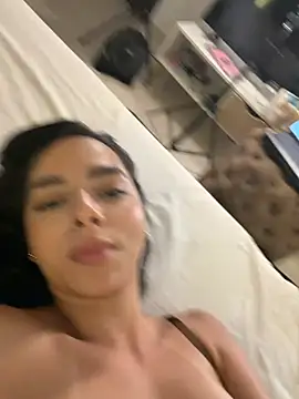 ValentinaMilanX_ - Show your outfit 🔥