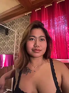 Vien_pussy69 - RIDING DILDO IN DOGGY POSE