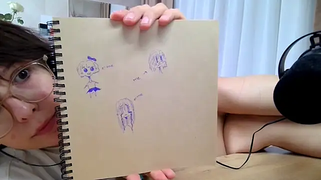 NeomiMckillip - naked photo