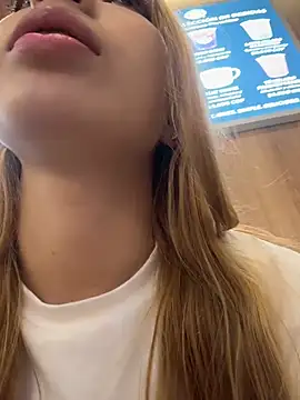 Isabella-gaviria - FUCK MY PUSSY IN MENS BATHROOM + CREAM🥵