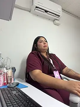 Mia_Alanna