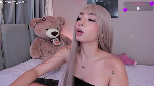 Zaray_star - play pussy