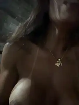 Girl_docinho - Show com óleo corporal 🤤🤤🤤🤤🤤🤤🤤🤤