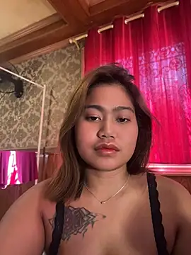 Vien_pussy69 - RIDING DILDO IN DOGGY POSE
