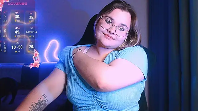 InLoveWithLife26 - Towel Show