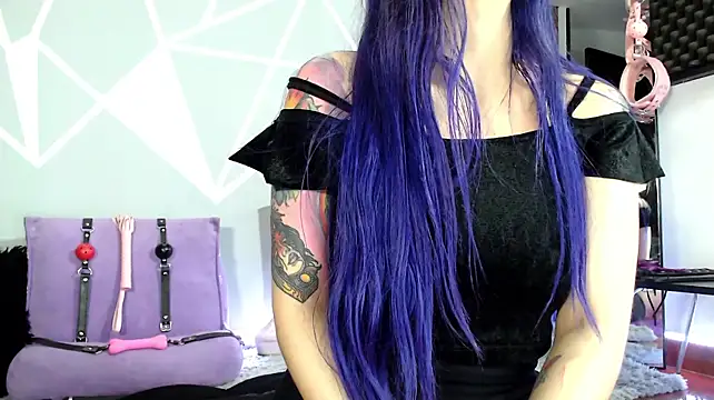 Karlamoon23 - Show off my bra boobs bounced