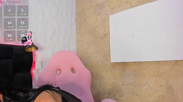Ava_Bonny