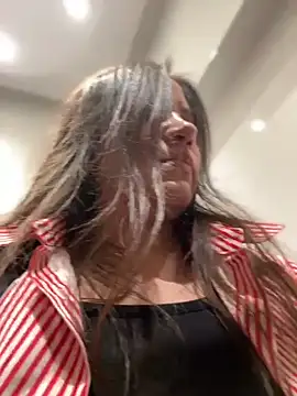 Bella_Pascualina - Show my nipple in public
