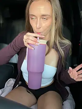 Lunagirl13 - Happy Friday😻let’s have some fun😈
