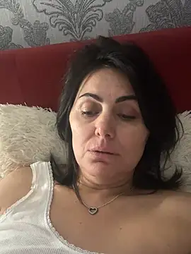 Emma_roqueen - Single Queen looking a faithful slave
