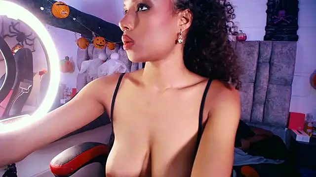 Catiusca_dl - BLOWJOB SALIVA IN TEH TITS🍒👄💦🍆