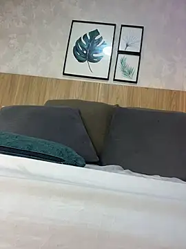 Kylie_Heaven - Fingering my pussy back view