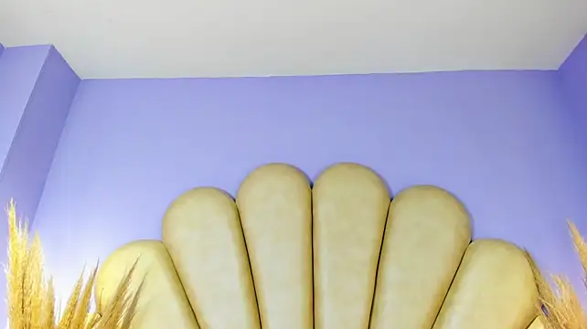 Isis_Osman - deep throat with saliva🍌💦💋🎁😈💎🥒🍑