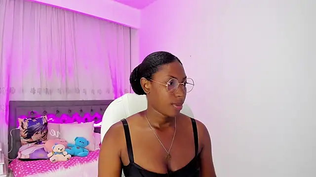 Nana_cooper1 - Show tits